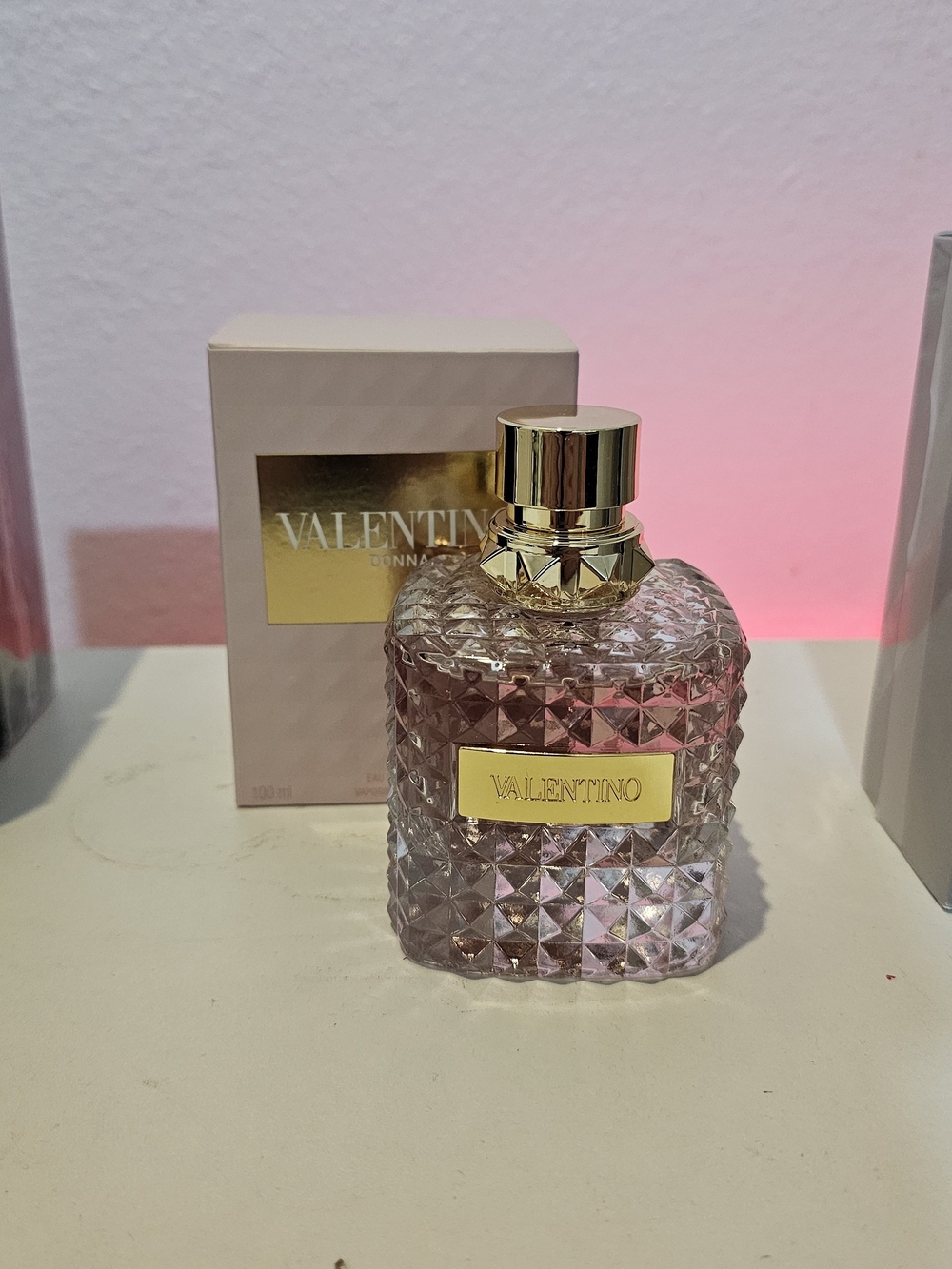 Valentino Donna Blush Pink Studded Eau de Parfum